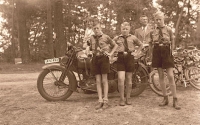 Foto-Negativ Harley-Davidson mit Hitlerjungs 1930er Jahre
