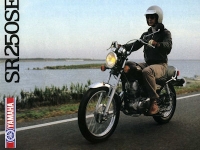 Yamaha SR 250 SE brochure 1982