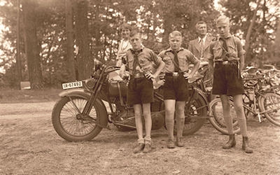 Photo-Negativ Harley-Davidson with Hitlerjungs 1930er Jahre