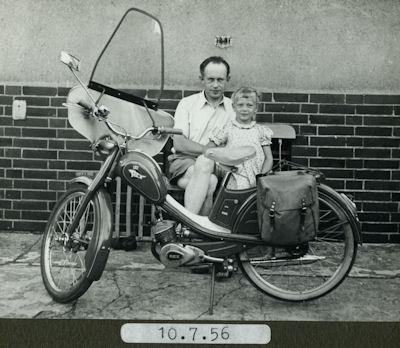 4 Photos Moped Rex 1955/56